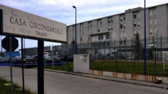 Aggressione A Teramo2C Due Dete