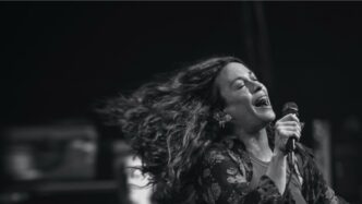 Alanis Morissette Festeggia 30