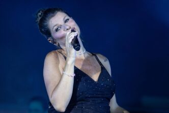 Alessandra Amoroso Interrompe