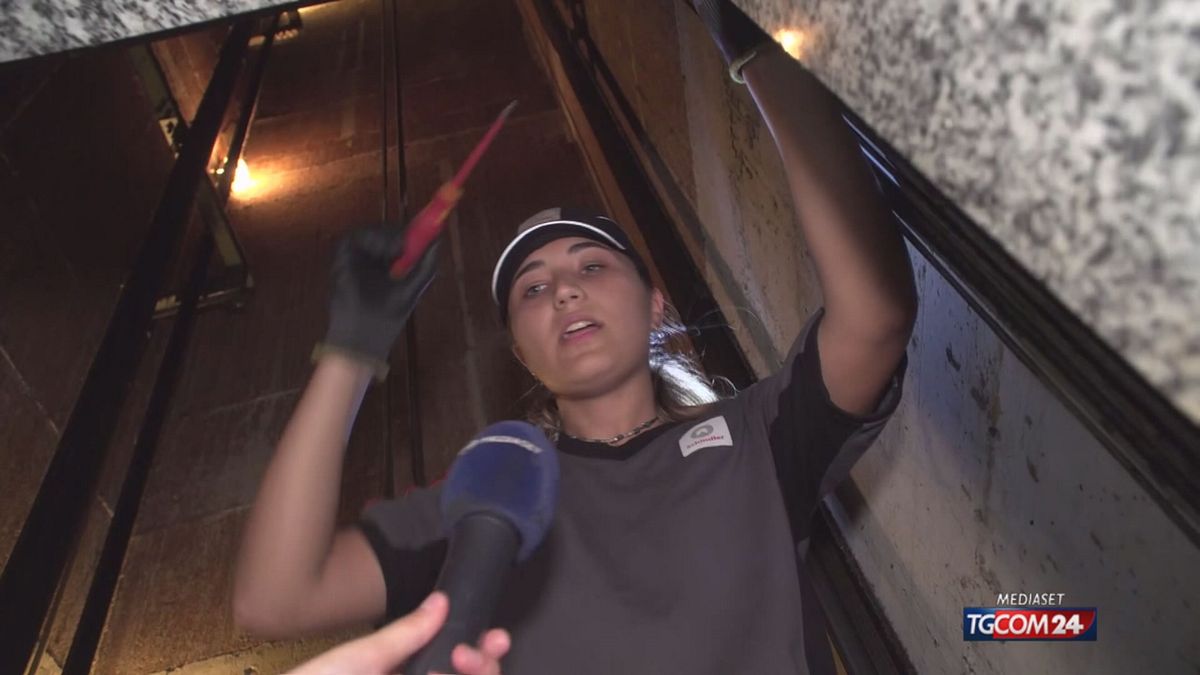 Anna Morelli2C 20 Anni2C Tecnico