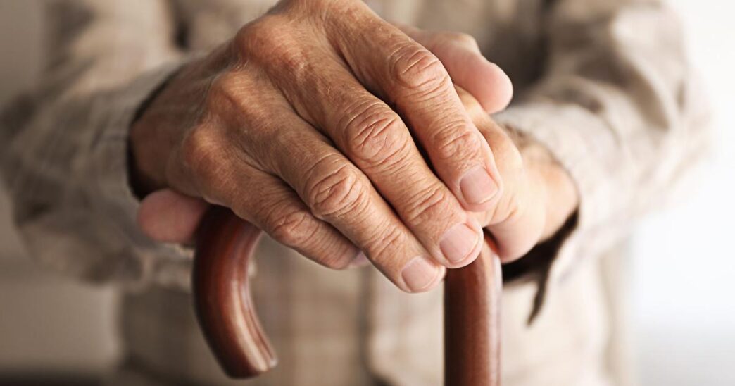 Anziano Di 82 Anni Sventa Rapi