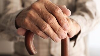 Anziano Di 82 Anni Sventa Rapi