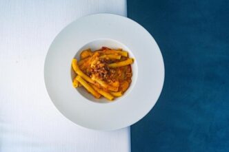 Armonc3Ac Restaurant A Pozzuoli P