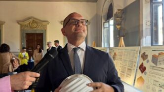 Attesa Per Le28099Ordinanza Della P