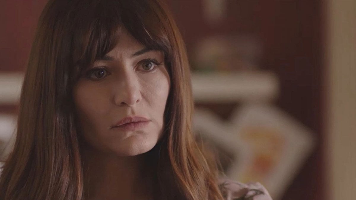 Bahar Scopre La Gravidanza Di