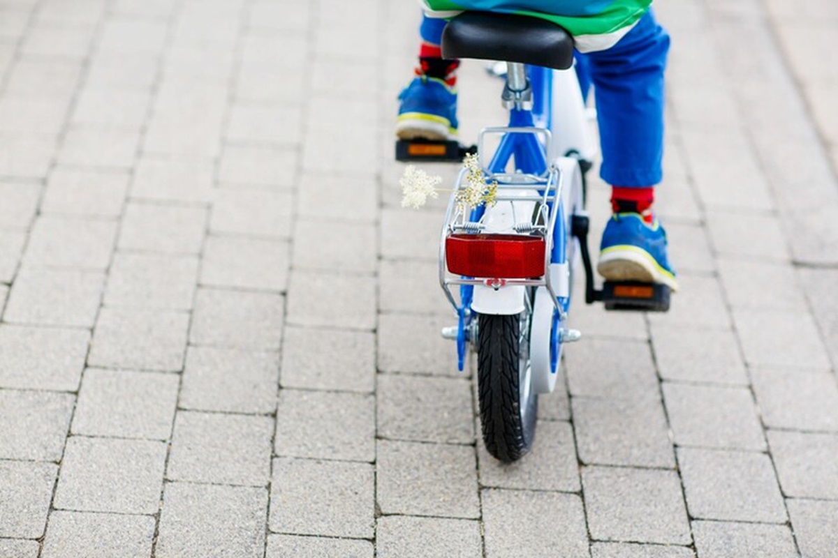 Bambino Di 8 Anni In Gravi Con
