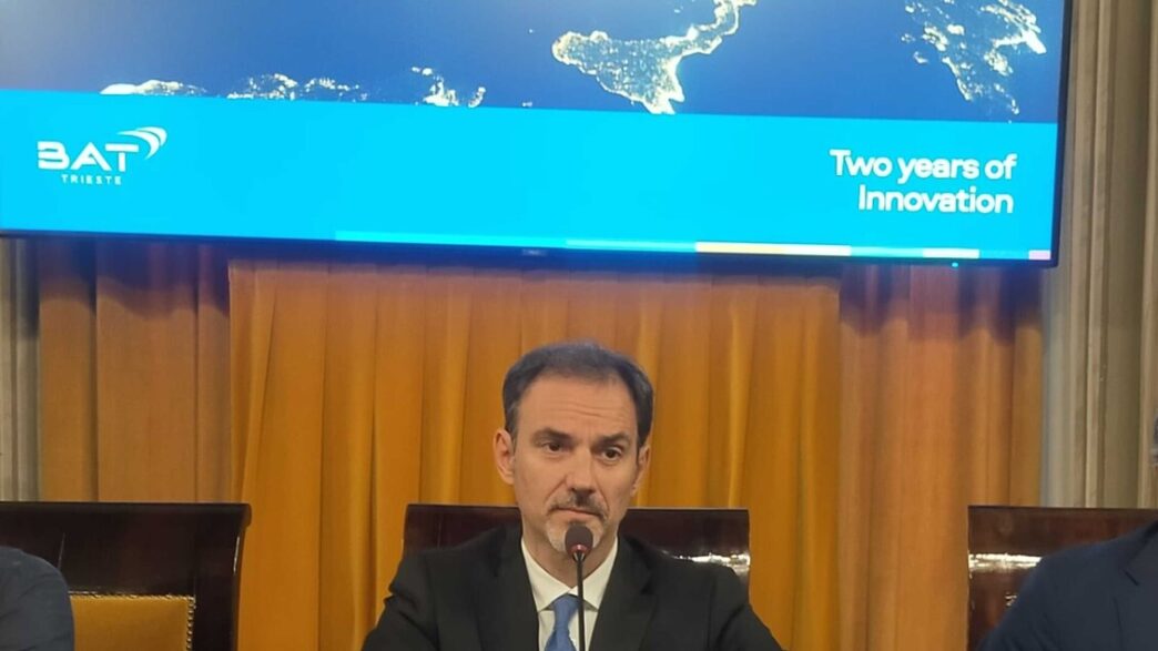 Bat Italia Annuncia Le28099Espansio