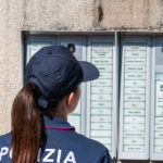Bimba Di 9 Anni Salvata In Casa Sporca Con Droga E Rifiuti Alla Periferia Di Roma, Arrestati Due Uomini
