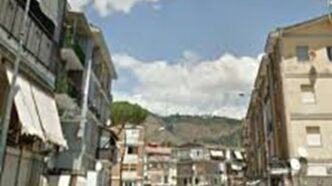 Blitz A Napoli Nel Rione Traia