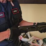 Blitz Dei Carabinieri A Reggio Calabria Porta Al Sequestro Di Armi E Droga Nei Quartieri Popolari