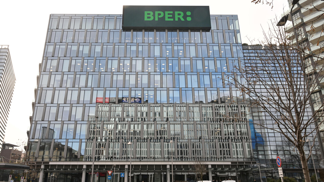 Bper Banca Potrc3A0 Acquisire Ban
