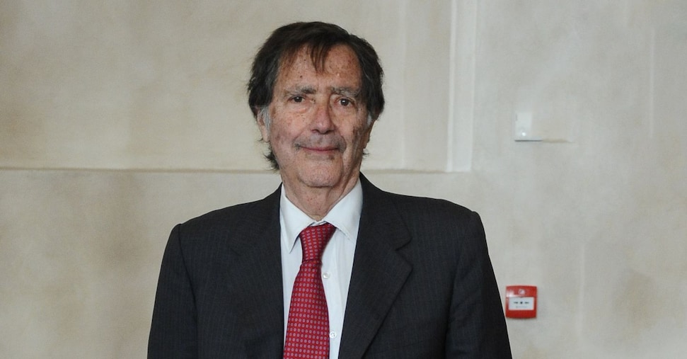 C388 Morto Marco Onado2C Economist