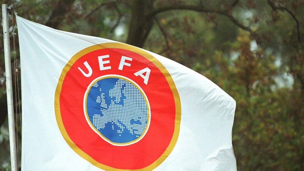 Cfc B Sanziona La Roma Per Il