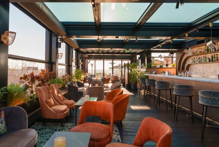Charliee28099S Rooftop A Roma Propo