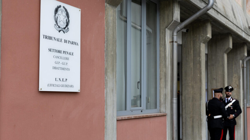 Chiara Petrolini Sostenuta Per