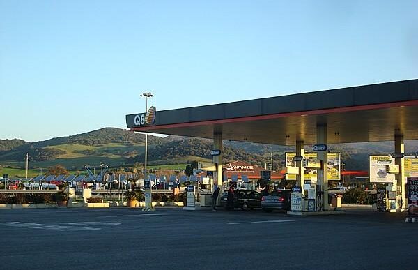Chiusa Le28099Area Di Servizio Tirr