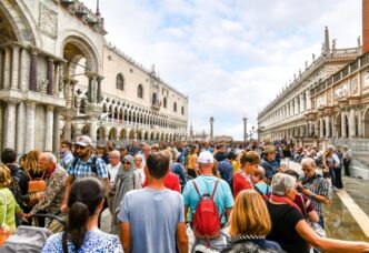 Come Le28099Italia Affronta Le28099Overt
