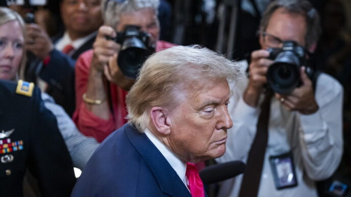 Con Trump Tornano L27Adulazione