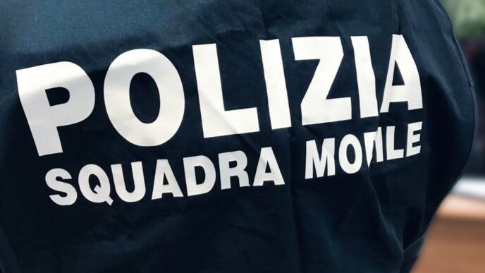 Coppia Sequestrata In Casa A R