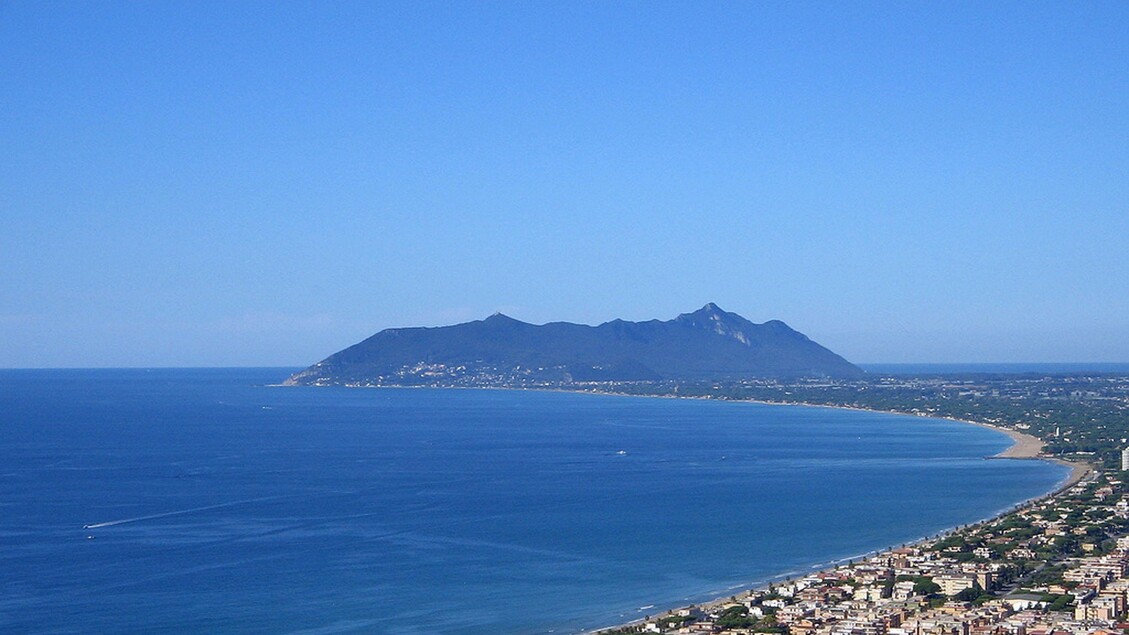 Crolla Il Tetto Di Un Ristoran