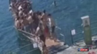 Crolla Un Pontile Pubblico Sul