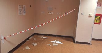Crollo Del Controsoffitto Al P