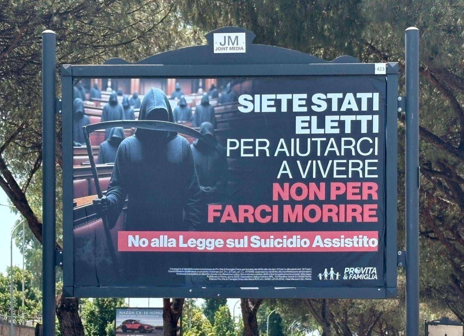 Decisione Della Corte Costituz