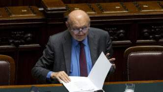 Decreto Legge Sulla Terra Dei