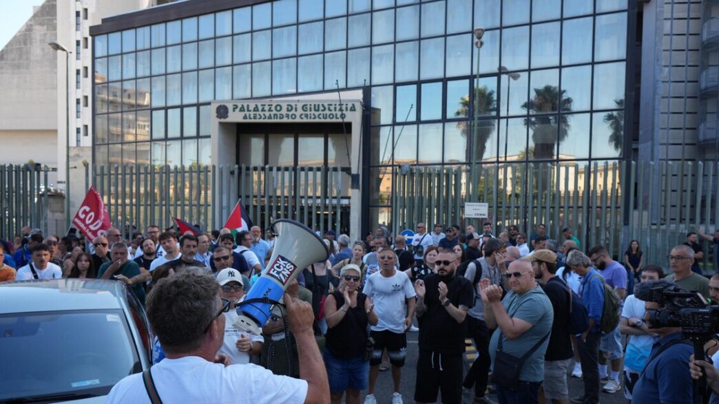 Disoccupati Manifestano A Napo