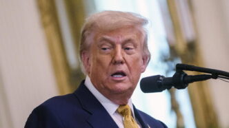 Donald Trump Nega Di Aver Scri