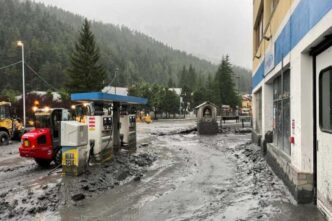 Due Morti Tra Piogge Torrenzia