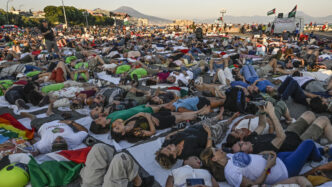 Flash Mob A Napoli Per Gaza3A C