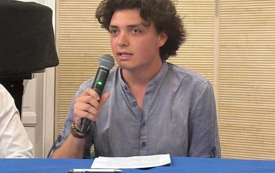 Fondi Approva Le28099Acquisto Di Un