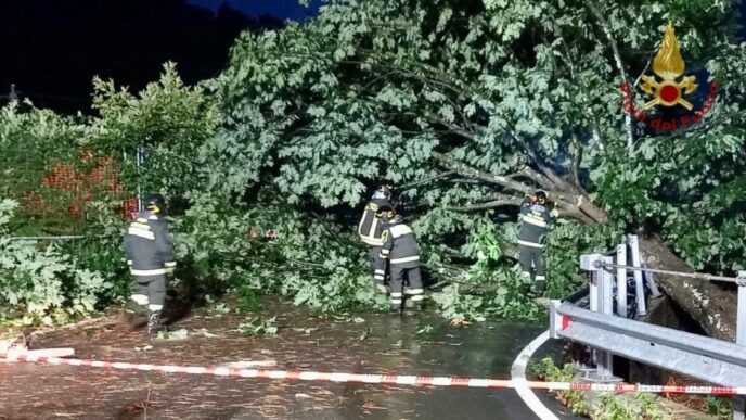 Forte Temporale A Genova Con C