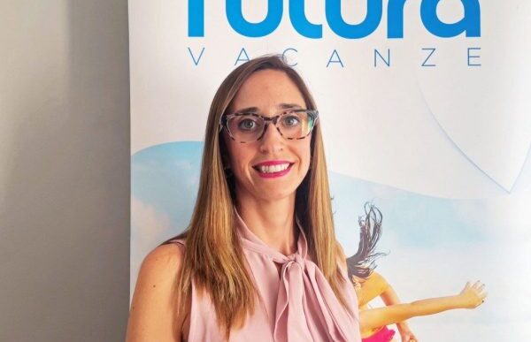 Futura Vacanze Spegne 30 Cande