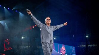 Gigi D27Alessio Annuncia Il Tou