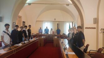 Giovani Da Dieci Paesi Al Yout