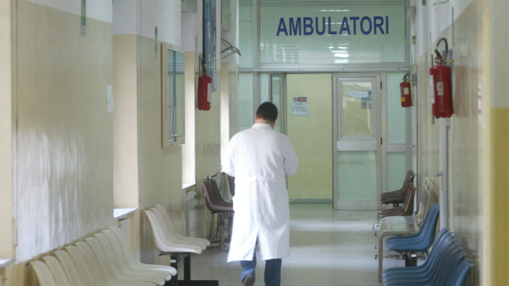 Il Calo Delle Liste De28099Attesa S