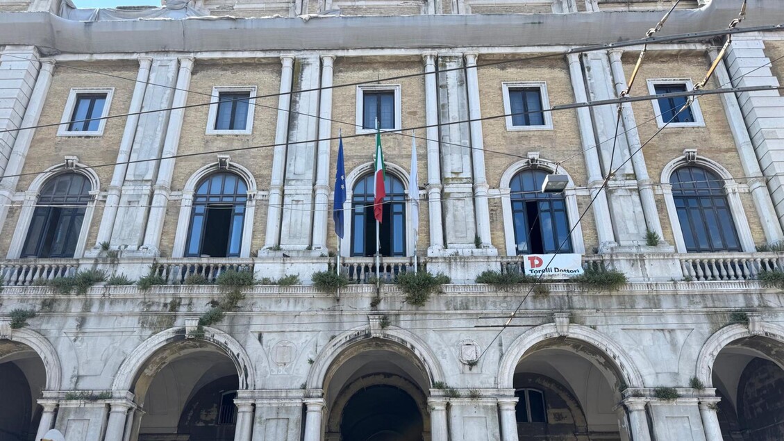 Il Palazzo Del Rettorato Di An