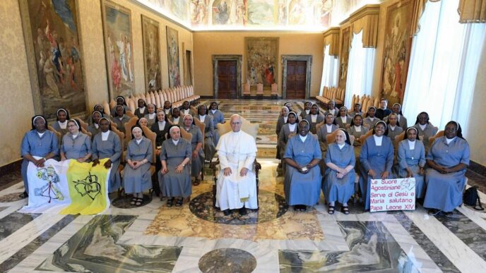 Il Papa A Roma Invita Le Suore