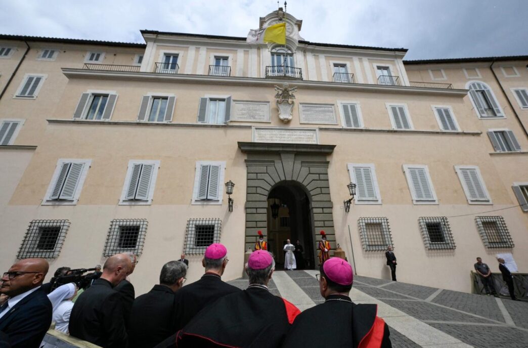 Il Papa A Castel Gandolfo Rich