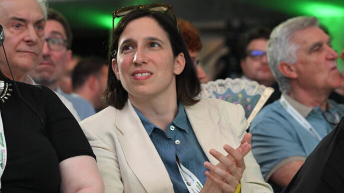 Il Parlamento Approva La Legge