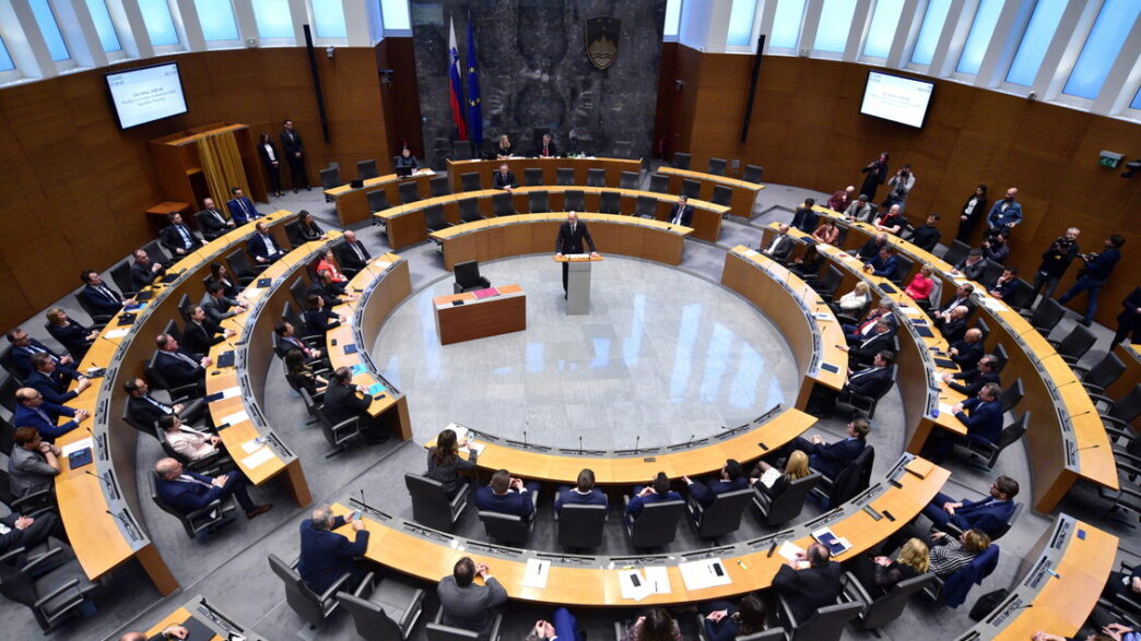 Il Parlamento Sloveno Cancella