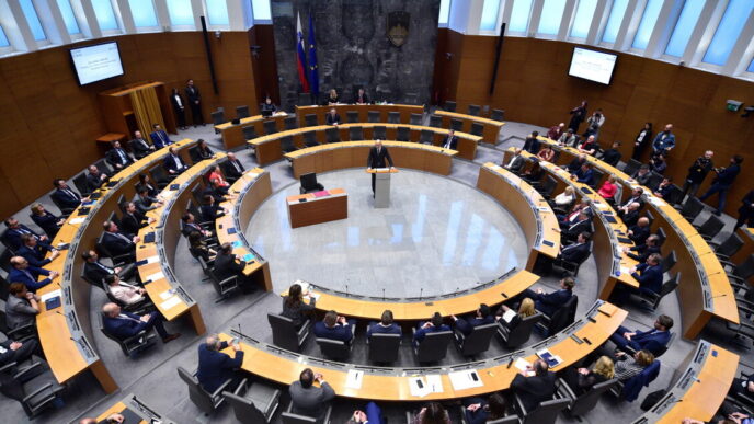 Il Parlamento Sloveno Cancella