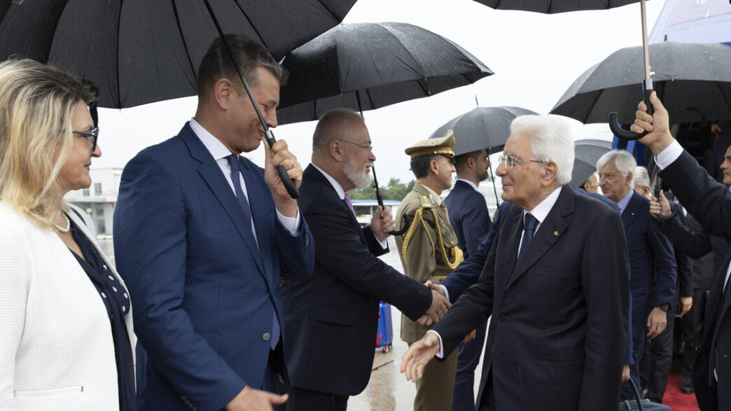 Il Presidente Mattarella In Vi
