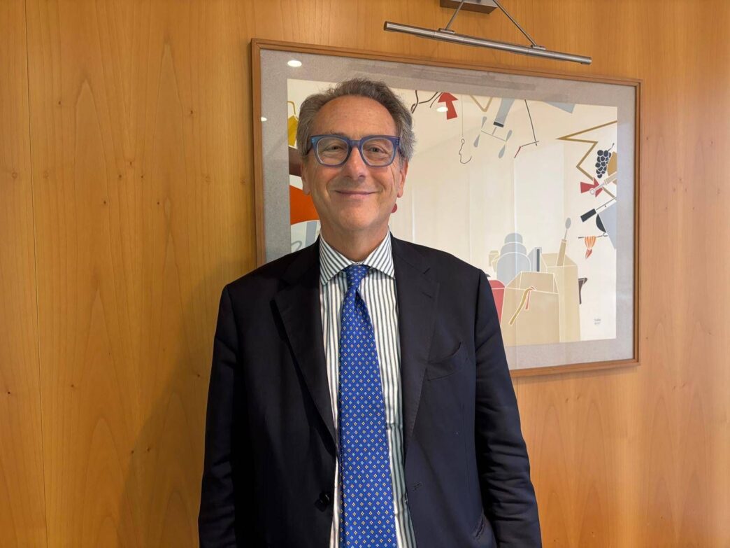 Il Ruolo Dello Spazio Fisico N