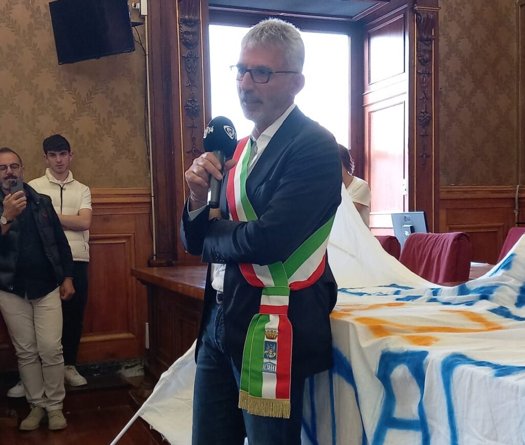 Il Sindaco Cassi Lascia Il Civ