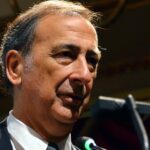 Il Sindaco Di Milano Rappresentato In Immagine Satirica Dopo L’indagine Sull’urbanistica