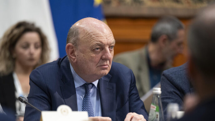 Il Tavolo Ex Ilva3A Chi Parteci