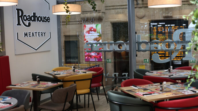 Inaugura Nuovo Roadhouse Meate